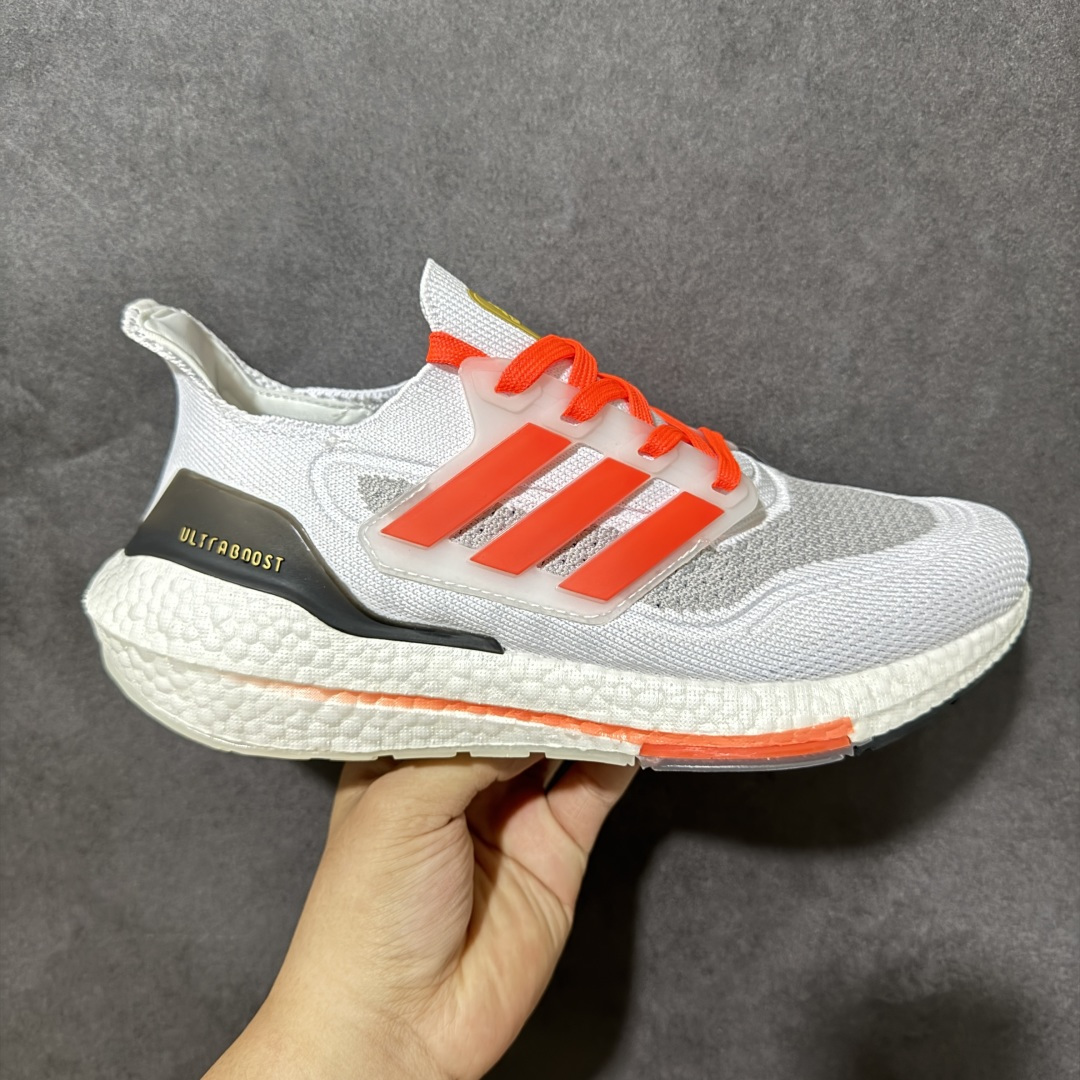 阿迪达斯Adidas Ultraboost UB21全掌爆米花休闲运动跑鞋 采用网材搭配反光皮革鞋面 配