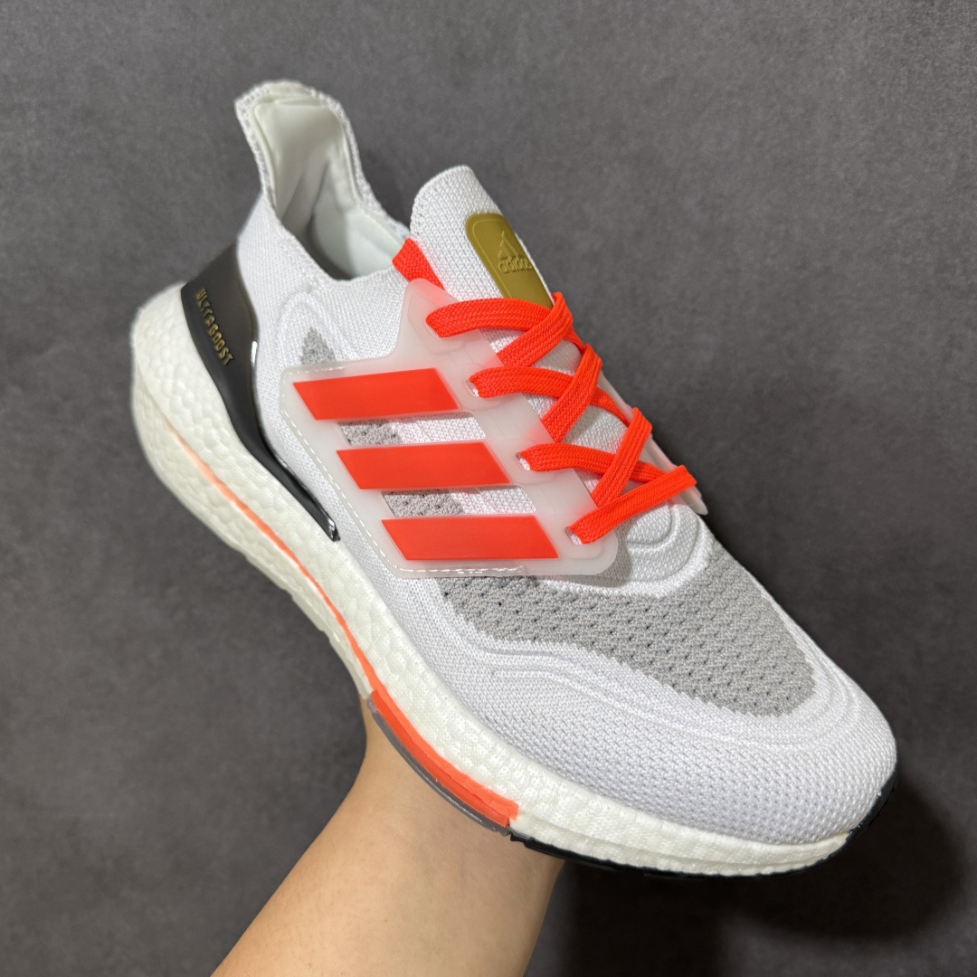 阿迪达斯Adidas Ultraboost UB21全掌爆米花休闲运动跑鞋 采用网材搭配反光皮革鞋面 配