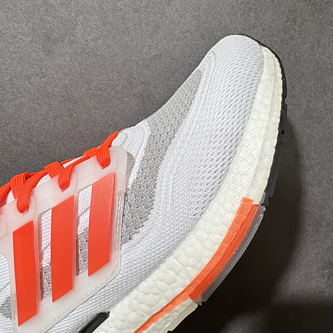 阿迪达斯Adidas Ultraboost UB21全掌爆米花休闲运动跑鞋 采用网材搭配反光皮革鞋面 配