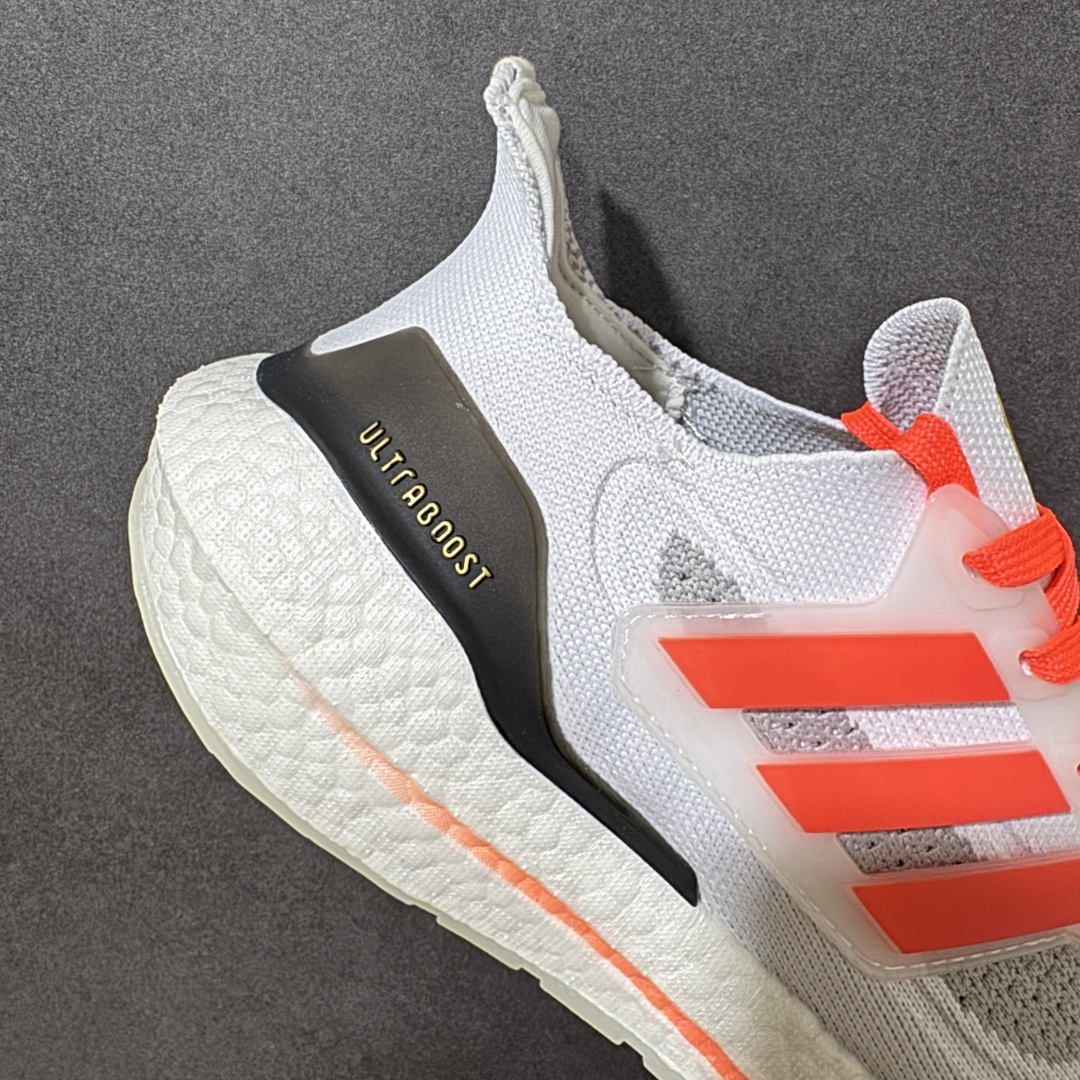 阿迪达斯Adidas Ultraboost UB21全掌爆米花休闲运动跑鞋 采用网材搭配反光皮革鞋面 配