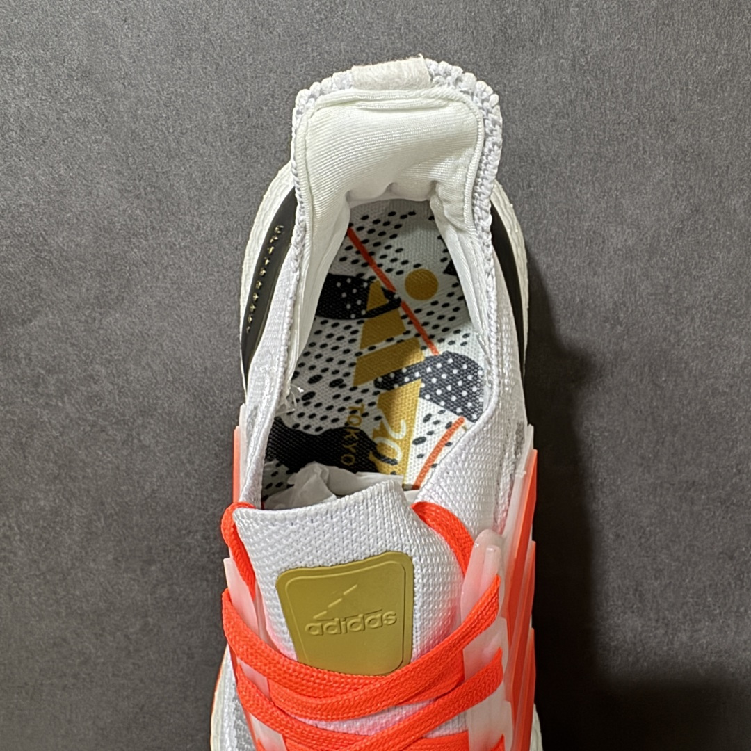 阿迪达斯Adidas Ultraboost UB21全掌爆米花休闲运动跑鞋 采用网材搭配反光皮革鞋面 配