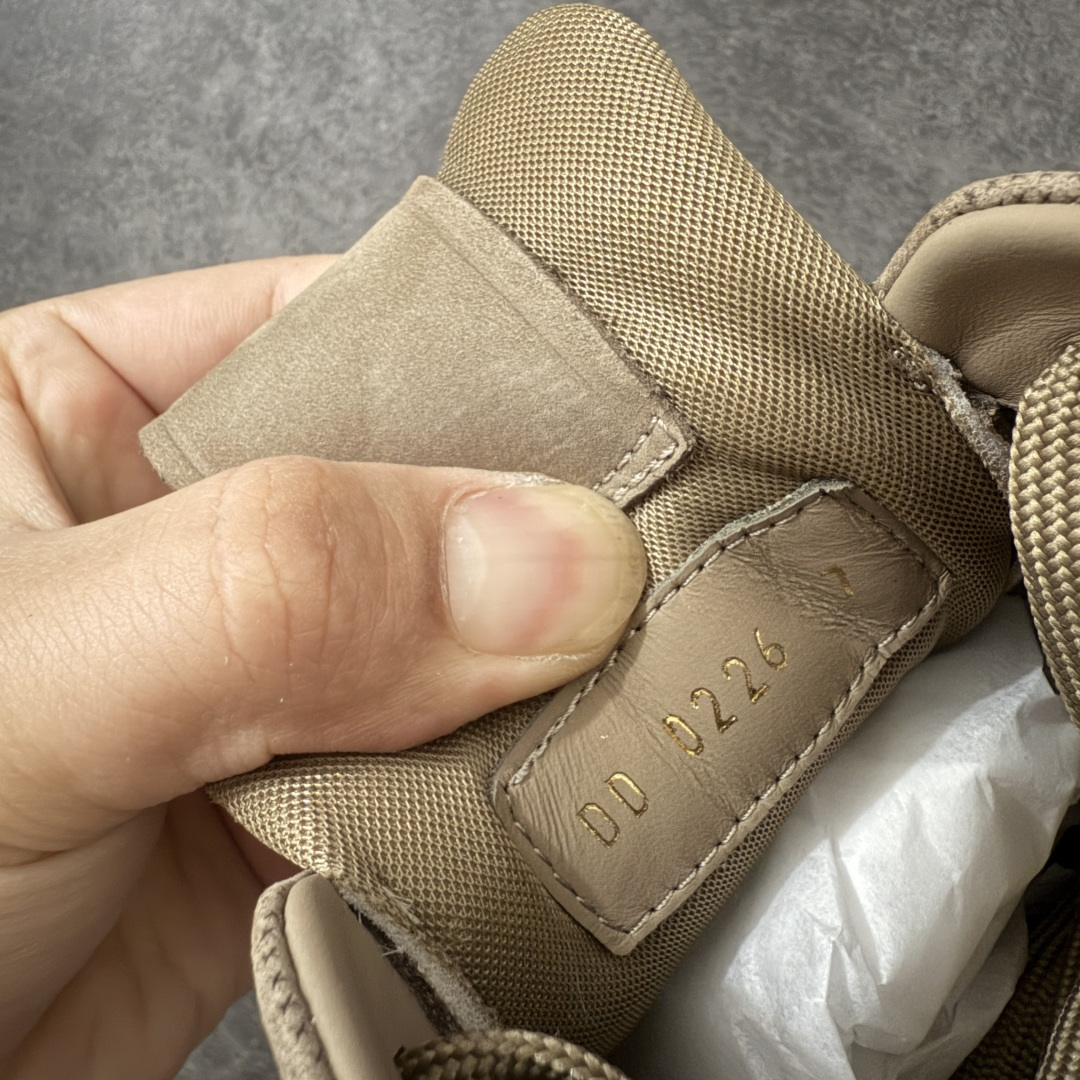 图片[9]-【佛山顶级超A版】Louis Vuitton LV Trainer系列 卡其吊牌 仓库现货 当天可取 私人订单 专柜混卖零售专供 所有配色均为购买原版复刻 整体版型 皮料 市场独一无二 后跟版型都可以自行对比[机智]吊打市场所有货 怒甩十条街，欢迎拿市场各大工厂的货来对比！ 鞋舌烫金超正 压印程度秒杀市面90%以上的高端货 新配色陆续开发出货 尺码：39-45-选品中心