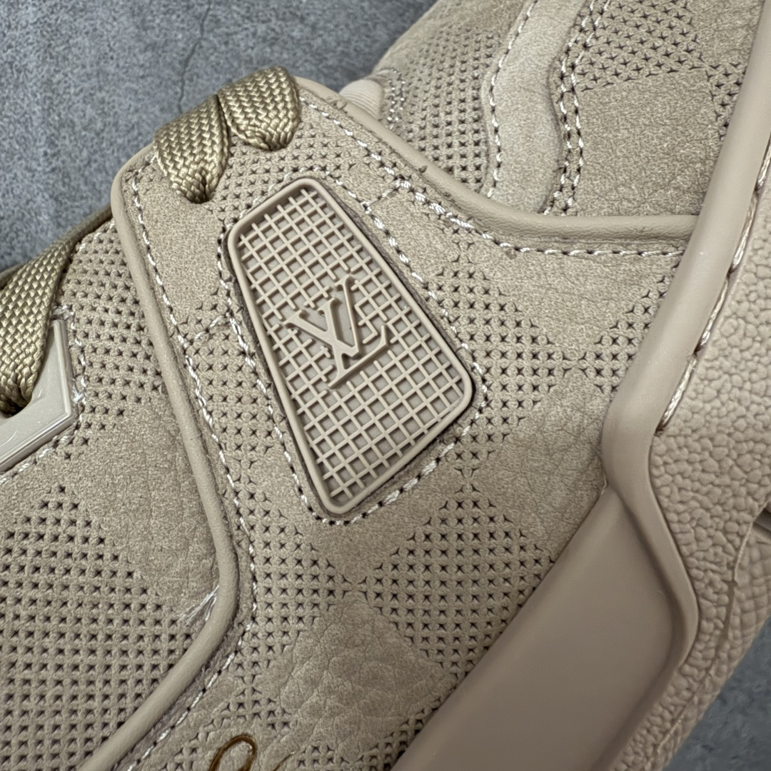 图片[5]-【佛山顶级超A版】Louis Vuitton LV Trainer系列 卡其吊牌 仓库现货 当天可取 私人订单 专柜混卖零售专供 所有配色均为购买原版复刻 整体版型 皮料 市场独一无二 后跟版型都可以自行对比[机智]吊打市场所有货 怒甩十条街，欢迎拿市场各大工厂的货来对比！ 鞋舌烫金超正 压印程度秒杀市面90%以上的高端货 新配色陆续开发出货 尺码：39-45-选品中心