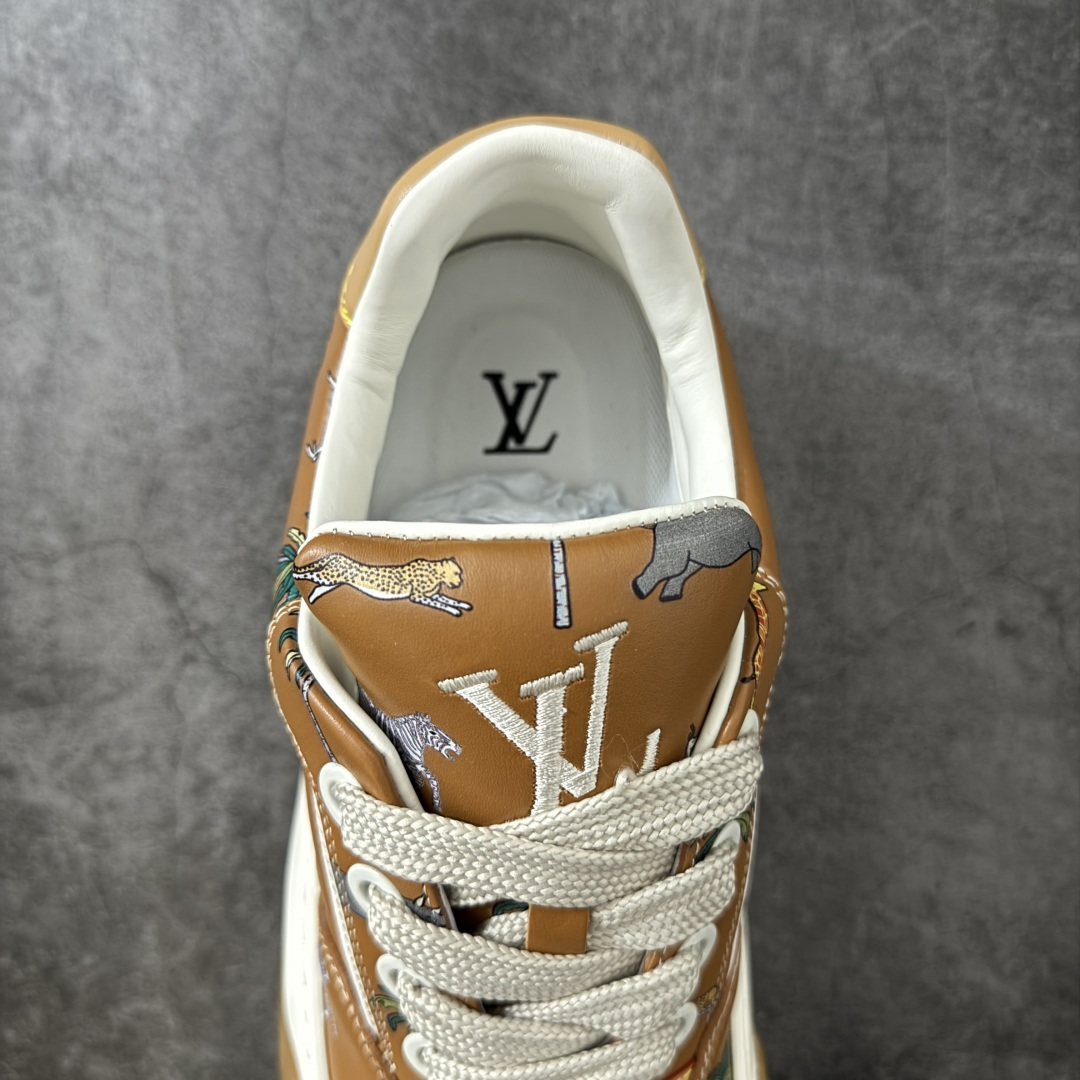 图片[8]-【HS顶级礼盒版】LV 路易威登LOUIS VUITTON Tilted Low Sneakers 倾斜系列低帮复古休闲运动文化百搭板鞋 2026早春款板鞋 饼干鞋 礼盒包装 私模开发大底 正确细节 原鞋原材料1：1打造 完美版型做工 欢迎对比市场任何品质的货品 广东原产 专业LV大厂出品 正确底 大底开发近半年 原楦型开发纸版 全鞋原材料打造 细节 针车 烫金 中底无可挑剔 包装说明书防尘布袋物件(附送官方快递加固牛皮纸外盒!!)# 尺码：39 40 41 42 43 44 45 46-选品中心
