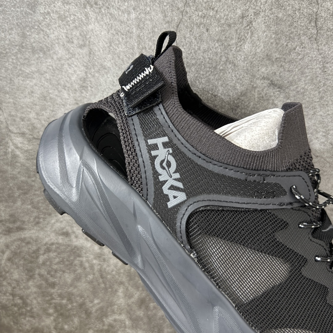 图片[7]-【绿x版】Hoka W Hopara 2 霍帕拉系列水路两用溯溪涉水休闲户外露营凉鞋 作为先锋品牌的 HOKA ONE ONE总是以独特的方式 HOPARA是一款溯溪鞋 又名排水鞋 可长期用于涉水和溯溪 保护脚底和脚趾的安全和舒适 鞋面材料速干 透气 耐磨 鞋底防滑 耐磨 抓地能力强 出于安全考虑 设计要求较高-涉水溯溪过程中 水 泥沙 可以直接从鞋内大孔排出 细纹鞋底使在岩石上抓地能力强 避免打滑 而上路后 鞋面具有快干透气等优点 尺码：36 36.5 37.5 38 39 40 40.5 41 42 42.5 43 44 45-选品中心