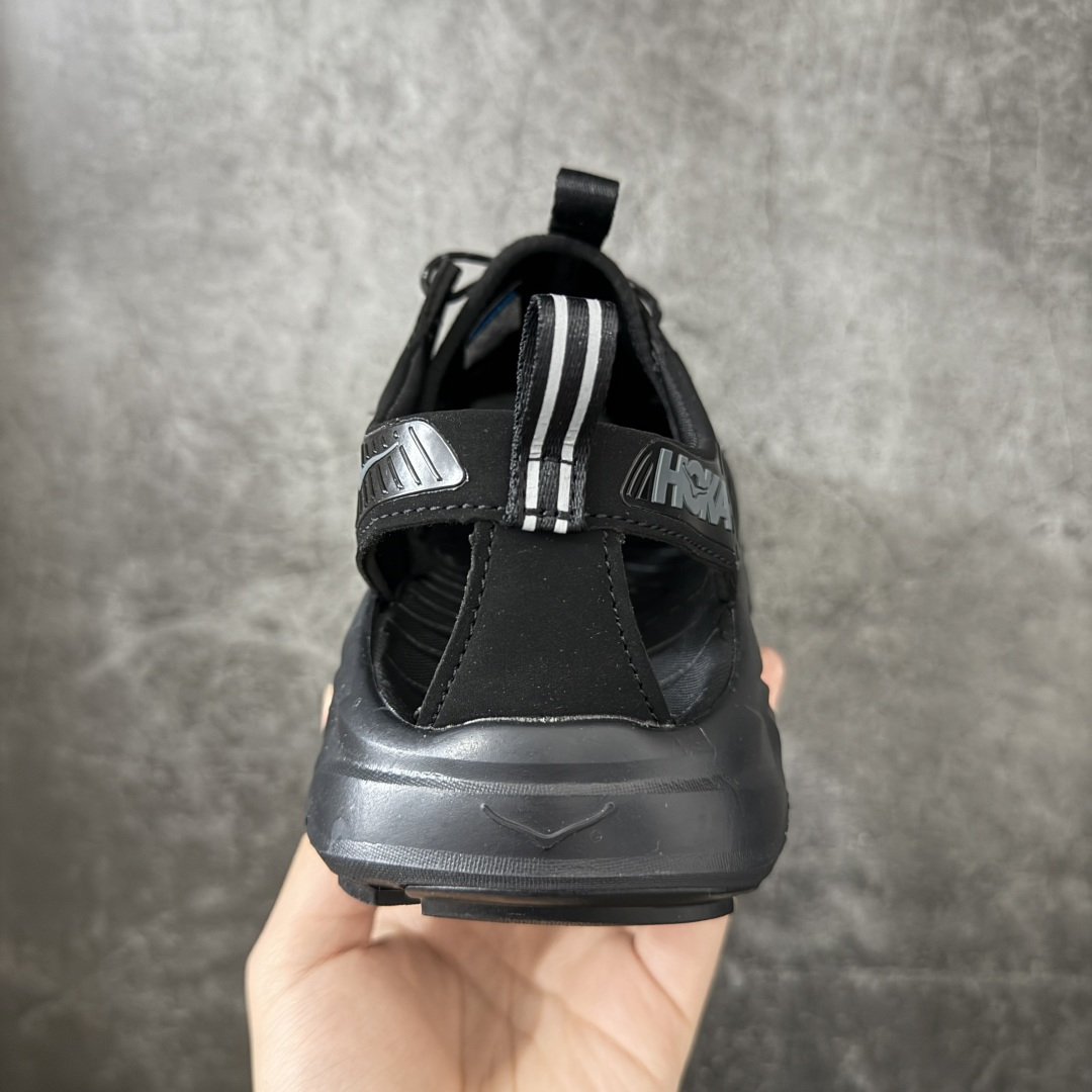 图片[4]-【绿x版】HOKA One One Hopara Sandals 霍帕拉系列水路两用溯溪涉水休闲户外露营凉鞋 作为先锋品牌的 HOKA ONE ONE总是以独特的方式 HOPA RA是一款溯溪鞋 又名排水鞋 可长期用于涉水和溯溪 保护脚底和脚趾的安全和舒适 鞋面材料速干 透气 耐磨 鞋底防滑 耐磨 抓地能力强 出于安全考虑 设计要求较高 涉水溯溪过程中 水 泥沙 可以直接从鞋内大孔排出 细纹鞋底使在岩石上抓地能力强 避免打滑 而上路后 鞋面具有快干透气等优点 尺码：36 36.5 37.5 38 39 40 40.5 41 42 42.5 43 44 45-选品中心