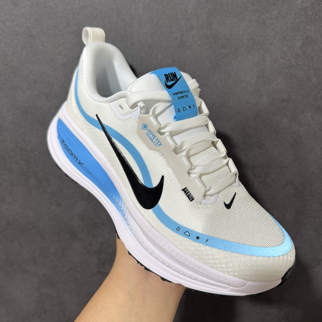 图片[3]-【纯原组合底版】Nike Air Zoom Vomero 18 登月18 缓震休闲跑鞋 HQE98-005 市面唯一正确组合底 外贸专供订单 原厂折返国内销售 国外专柜标准数据开发 拥有 Zoom Air 一如既往的稳定感和流畅感 鞋面采用工程网眼设计 为特定高热区域营造出色透气性 进一步增加鞋面的穿孔数量 让足部能够快速散热 中足搭配 Flywire 飞线 在高速运动时营造舒适稳定的贴合感 内置Zoon气垫加持 动力十足 ！ 尺码：36 36.5 37.5 38 38.5 39 40 40.5 41 42 42.5 43 44 44.5 45-选品中心