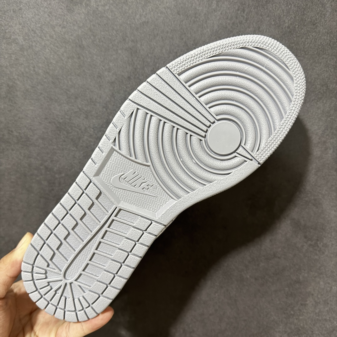 图片[9]-【公司级】Nike Air Jordan 1 x Travis Scott AJ1倒勾 乔一倒钩 ‘DIY’定制迪奥 耐克 低帮文化篮球鞋 完美品质出货 细节如图所示 鞋面切割工整 冲孔整齐干净 中底拉帮线 整体清洁度非常好 货号：DM7866-723 尺码：36 36.5 37.5 38 38.5 39 40 40.5 41 42 42.5 43 44 45-选品中心