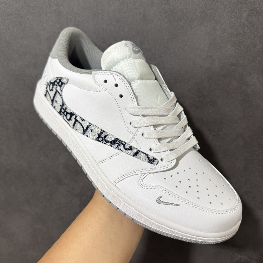 图片[3]-【公司级】Nike Air Jordan 1 x Travis Scott AJ1倒勾 乔一倒钩 ‘DIY’定制迪奥 耐克 低帮文化篮球鞋 完美品质出货 细节如图所示 鞋面切割工整 冲孔整齐干净 中底拉帮线 整体清洁度非常好 货号：DM7866-723 尺码：36 36.5 37.5 38 38.5 39 40 40.5 41 42 42.5 43 44 45-选品中心