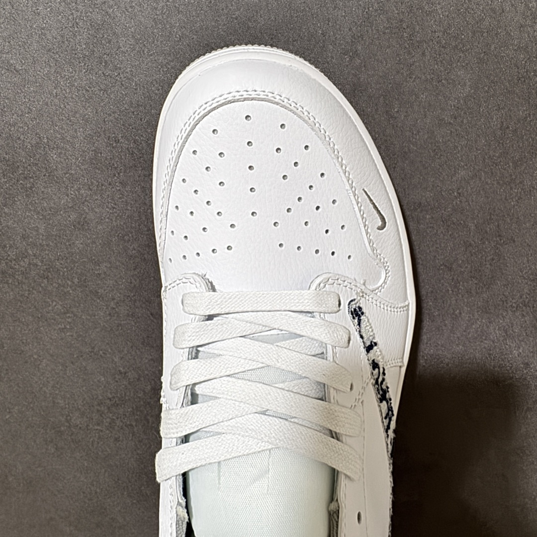 图片[5]-【公司级】Nike Air Jordan 1 x Travis Scott AJ1倒勾 乔一倒钩 ‘DIY’定制迪奥 耐克 低帮文化篮球鞋 完美品质出货 细节如图所示 鞋面切割工整 冲孔整齐干净 中底拉帮线 整体清洁度非常好 货号：DM7866-723 尺码：36 36.5 37.5 38 38.5 39 40 40.5 41 42 42.5 43 44 45-选品中心