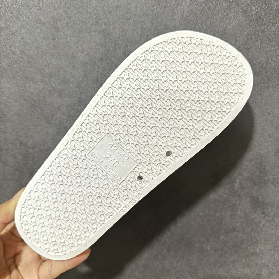 图片[8]-【公司级】Arcteryx Slipper PRO M 始祖鸟一字拖鞋 泼墨街头潮牌沙滩拖鞋 中底设计提供更佳支撑和舒适感受 一片式鞋面搭配加厚衬里 贴合脚面 给予舒适脚感 进口天然橡胶大底 超舒适顶级脚感 纳米纹防滑内底 防滑吸盘鞋底 踩浓浓屎感 秒杀市面一切版本 货号： 0772183363 尺码：36 37 38 39 40 41 42 43 44 45 编码： FJA170180-选品中心