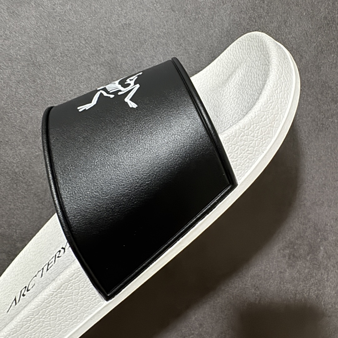 图片[7]-【公司级】Arcteryx Slipper PRO M 始祖鸟一字拖鞋 泼墨街头潮牌沙滩拖鞋 中底设计提供更佳支撑和舒适感受 一片式鞋面搭配加厚衬里 贴合脚面 给予舒适脚感 进口天然橡胶大底 超舒适顶级脚感 纳米纹防滑内底 防滑吸盘鞋底 踩浓浓屎感 秒杀市面一切版本 货号： 0772183363 尺码：36 37 38 39 40 41 42 43 44 45 编码： FJA170180-选品中心
