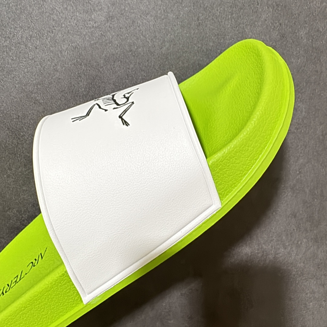 图片[7]-【公司级】Arcteryx Slipper PRO M 始祖鸟一字拖鞋 泼墨街头潮牌沙滩拖鞋 中底设计提供更佳支撑和舒适感受 一片式鞋面搭配加厚衬里 贴合脚面 给予舒适脚感 进口天然橡胶大底 超舒适顶级脚感 纳米纹防滑内底 防滑吸盘鞋底 踩浓浓屎感 秒杀市面一切版本 货号： 0772183363 尺码：36 37 38 39 40 41 42 43 44 45 编码： FJA170180-选品中心