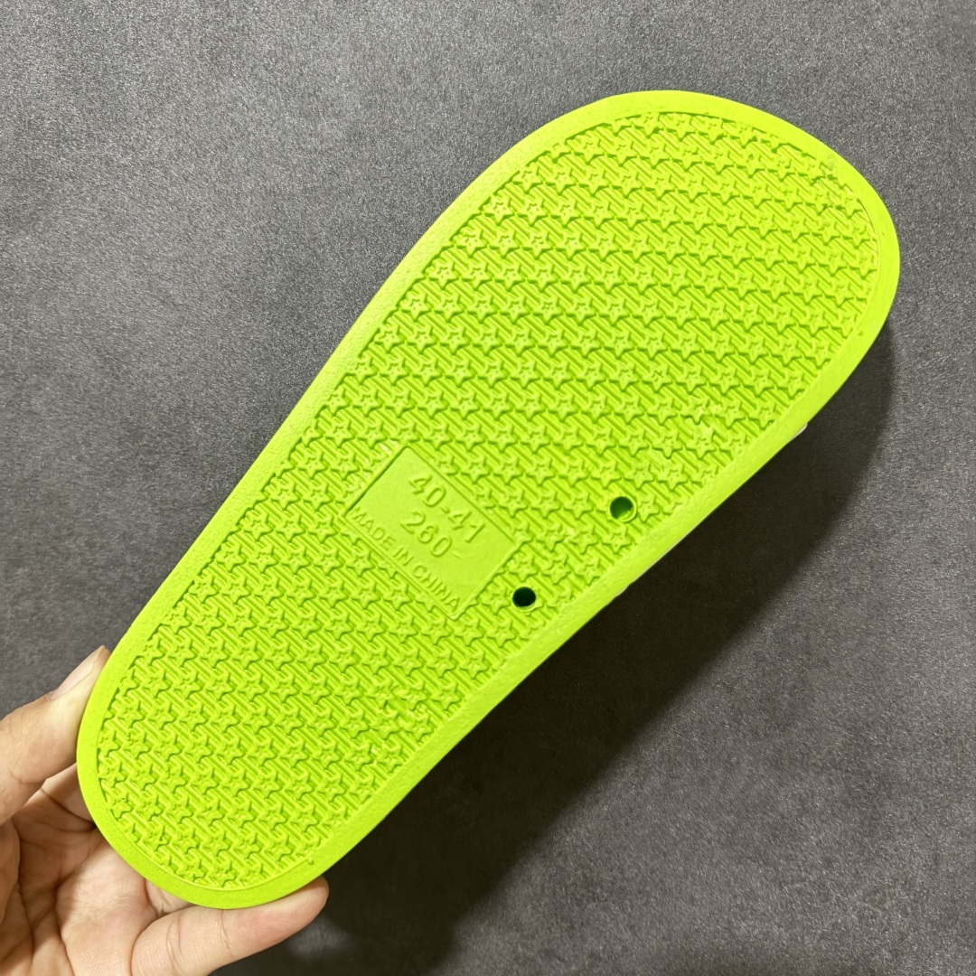 图片[8]-【公司级】Arcteryx Slipper PRO M 始祖鸟一字拖鞋 泼墨街头潮牌沙滩拖鞋 中底设计提供更佳支撑和舒适感受 一片式鞋面搭配加厚衬里 贴合脚面 给予舒适脚感 进口天然橡胶大底 超舒适顶级脚感 纳米纹防滑内底 防滑吸盘鞋底 踩浓浓屎感 秒杀市面一切版本 货号： 0772183363 尺码：36 37 38 39 40 41 42 43 44 45 编码： FJA170180-选品中心