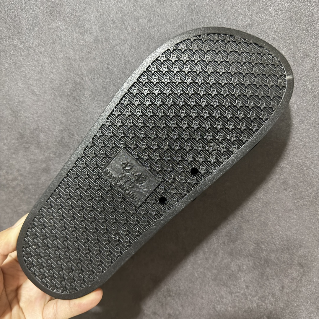 图片[9]-【公司级】Arcteryx Slipper PRO M 始祖鸟一字拖鞋 泼墨街头潮牌沙滩拖鞋 中底设计提供更佳支撑和舒适感受 一片式鞋面搭配加厚衬里 贴合脚面 给予舒适脚感 进口天然橡胶大底 超舒适顶级脚感 纳米纹防滑内底 防滑吸盘鞋底 踩浓浓屎感 秒杀市面一切版本 货号： 0772183363 尺码：36 37 38 39 40 41 42 43 44 45 编码： FJA170180-选品中心