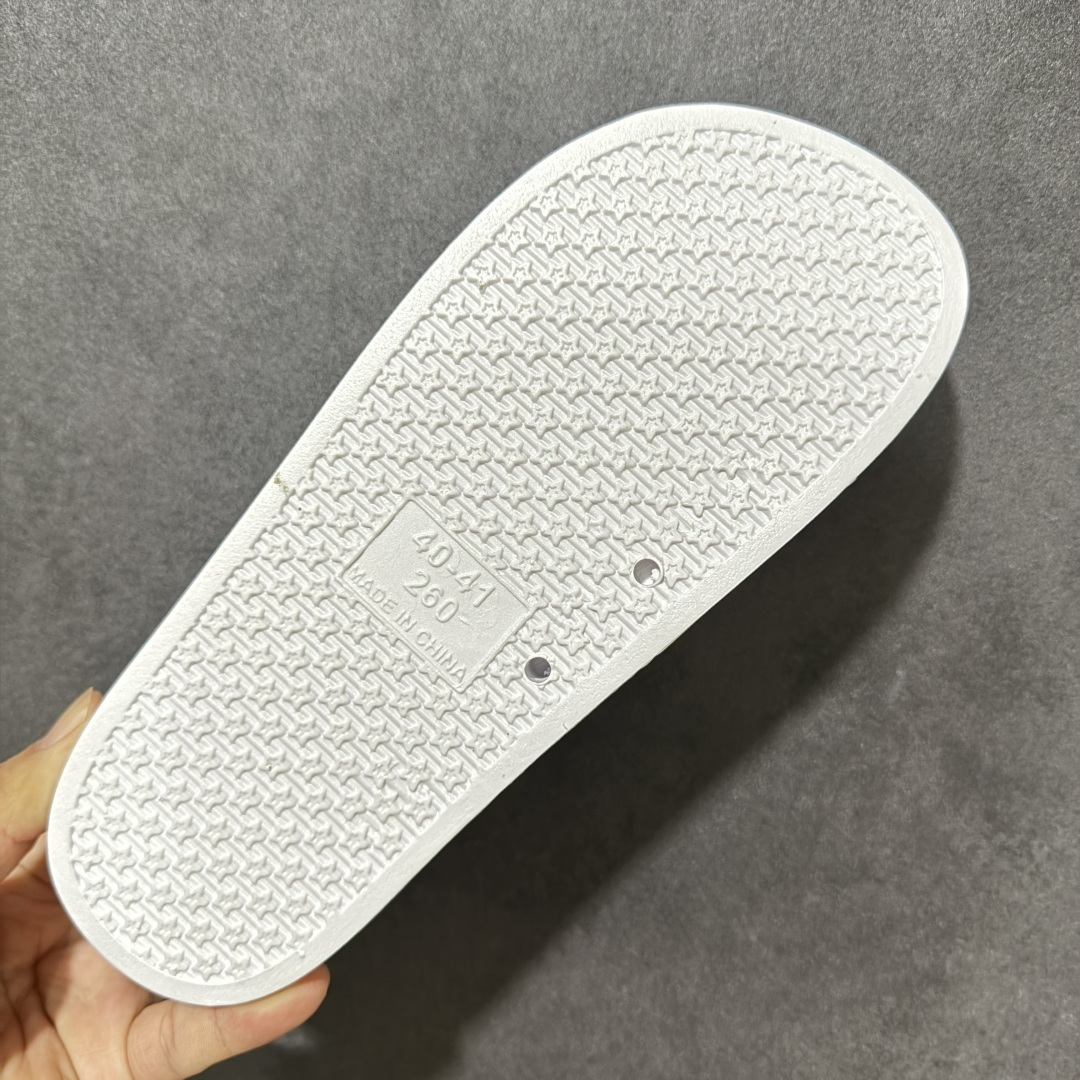 图片[9]-【公司级】Arcteryx Slipper PRO M 始祖鸟一字拖鞋 泼墨街头潮牌沙滩拖鞋 中底设计提供更佳支撑和舒适感受 一片式鞋面搭配加厚衬里 贴合脚面 给予舒适脚感 进口天然橡胶大底 超舒适顶级脚感 纳米纹防滑内底 防滑吸盘鞋底 踩浓浓屎感 秒杀市面一切版本 货号： 0772183363 尺码：36 37 38 39 40 41 42 43 44 45 编码： FJA170180-选品中心