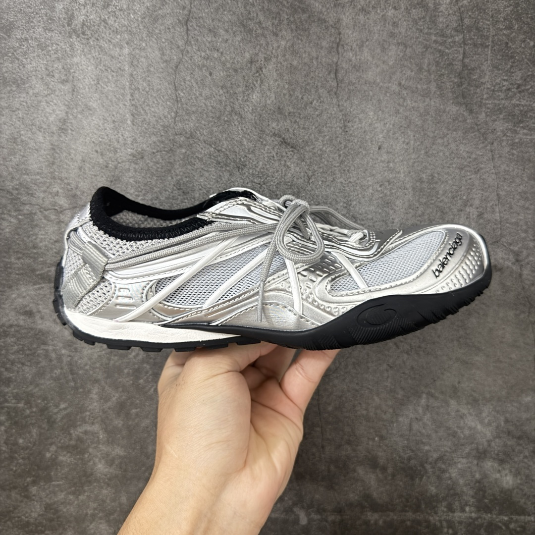 【OK版本】Balenciaga巴黎世家 Radar 圆头系带 做旧效果 低帮 生活休闲鞋 巴黎世家25代 轻薄款经典黑出货 这个非常适合春夏季 很薄很轻 摆脱了巴黎世家往昔那种笨重的观念 尺码:35-46-选品中心