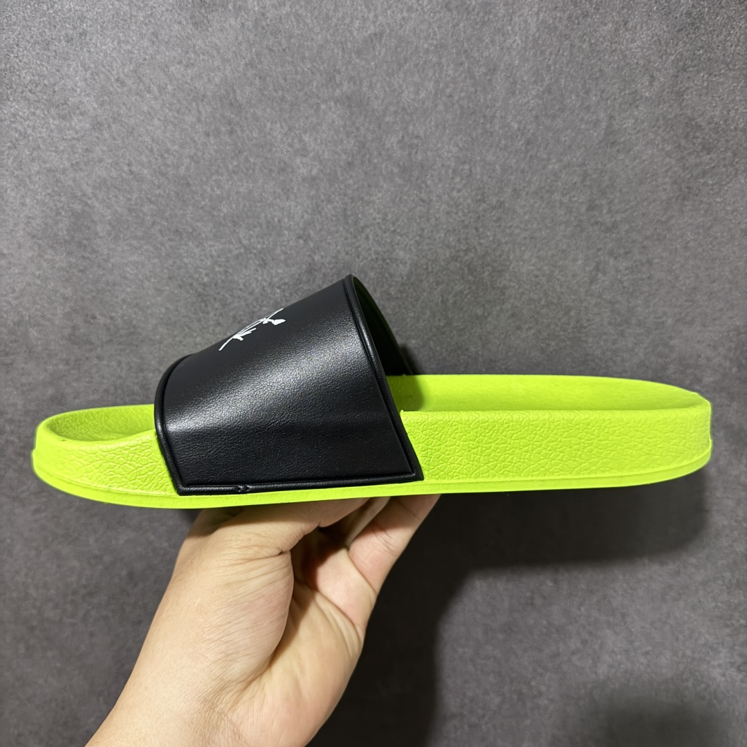 图片[2]-【公司级】Arcteryx Slipper PRO M 始祖鸟一字拖鞋 泼墨街头潮牌沙滩拖鞋 中底设计提供更佳支撑和舒适感受 一片式鞋面搭配加厚衬里 贴合脚面 给予舒适脚感 进口天然橡胶大底 超舒适顶级脚感 纳米纹防滑内底 防滑吸盘鞋底 踩浓浓屎感 秒杀市面一切版本 货号： 0772183363 尺码：36 37 38 39 40 41 42 43 44 45 46 47 编码： FJA170180-选品中心