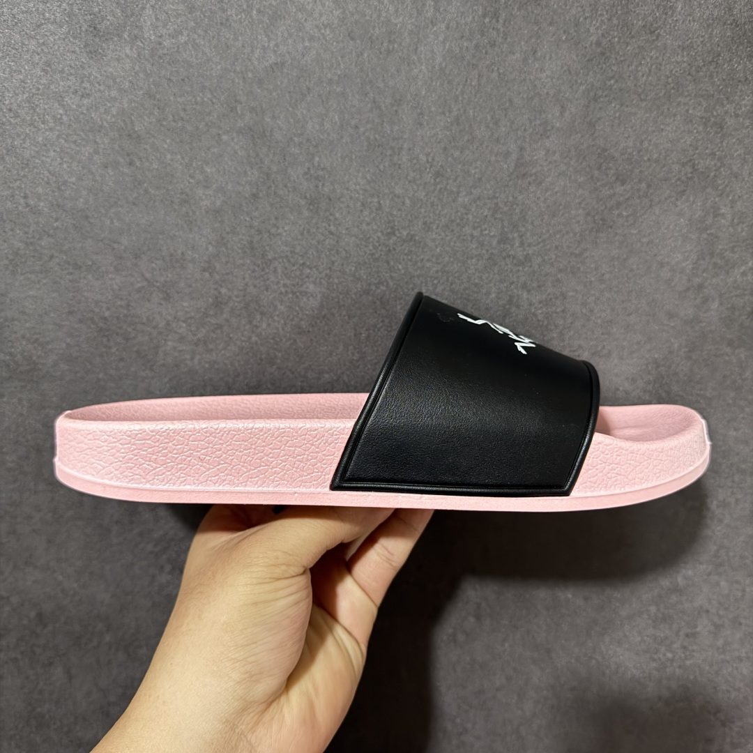 【公司级】Arcteryx Slipper PRO M 始祖鸟一字拖鞋 泼墨街头潮牌沙滩拖鞋 中底设计提供更佳支撑和舒适感受 一片式鞋面搭配加厚衬里 贴合脚面 给予舒适脚感 进口天然橡胶大底 超舒适顶级脚感 纳米纹防滑内底 防滑吸盘鞋底 踩浓浓屎感 秒杀市面一切版本 货号: 0772183363 尺码:36 37 38 39 40 41 42 43 44 45 46 47 编码: FJA170180-选品中心