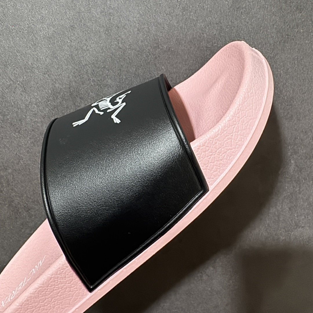 图片[8]-【公司级】Arcteryx Slipper PRO M 始祖鸟一字拖鞋 泼墨街头潮牌沙滩拖鞋 中底设计提供更佳支撑和舒适感受 一片式鞋面搭配加厚衬里 贴合脚面 给予舒适脚感 进口天然橡胶大底 超舒适顶级脚感 纳米纹防滑内底 防滑吸盘鞋底 踩浓浓屎感 秒杀市面一切版本 货号： 0772183363 尺码：36 37 38 39 40 41 42 43 44 45 46 47 编码： FJA170180-选品中心