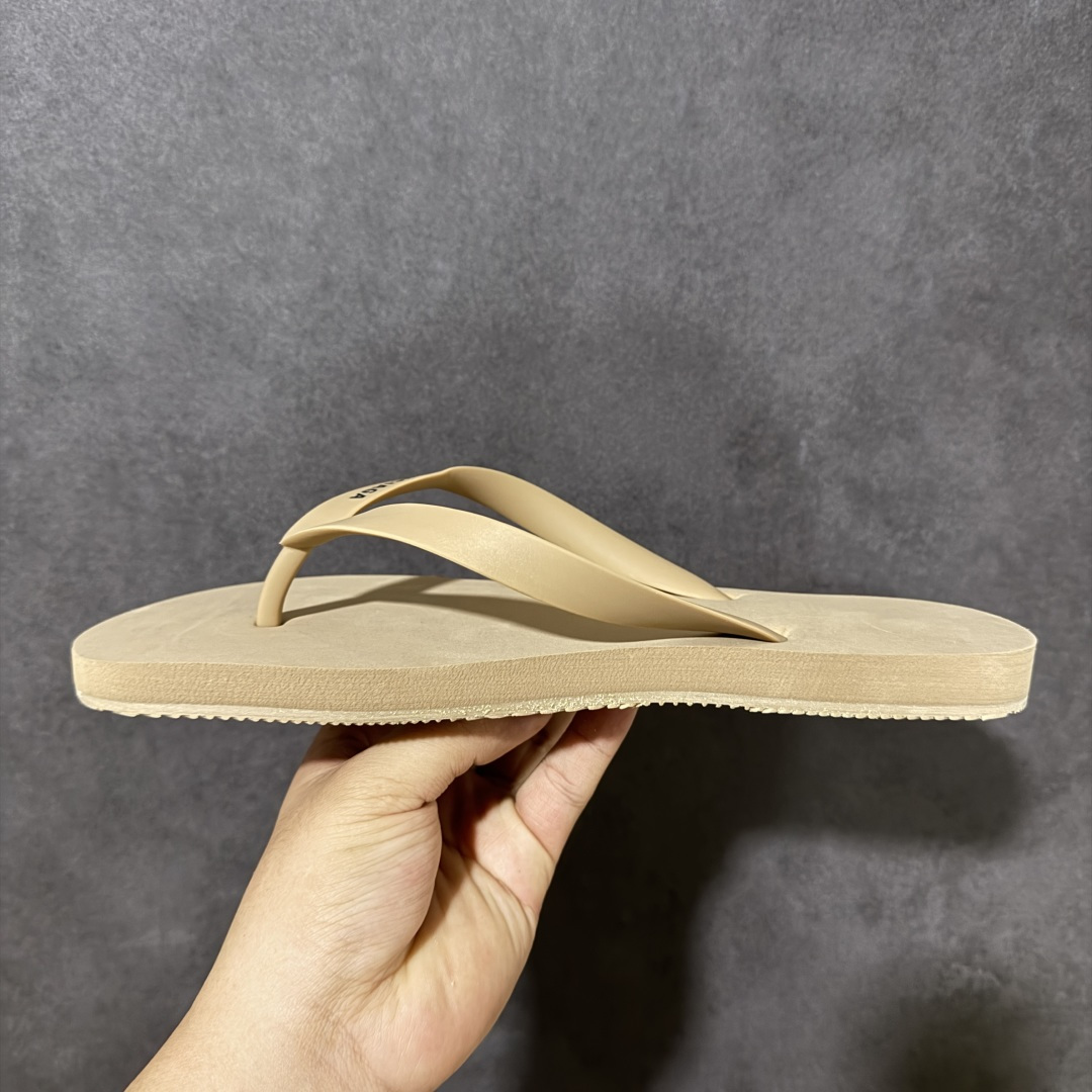 图片[2]-特价【公司级特价】Balenciaga巴黎世家 TRACK SNEAKER 圆头夹趾人字拖鞋 广东原产 采用PU高密度防滑橡胶鞋底及3D立体TPU材质 配置正确 包装灰色礼盒 货号：812925 WITAB 9710 尺码：40-45-选品中心