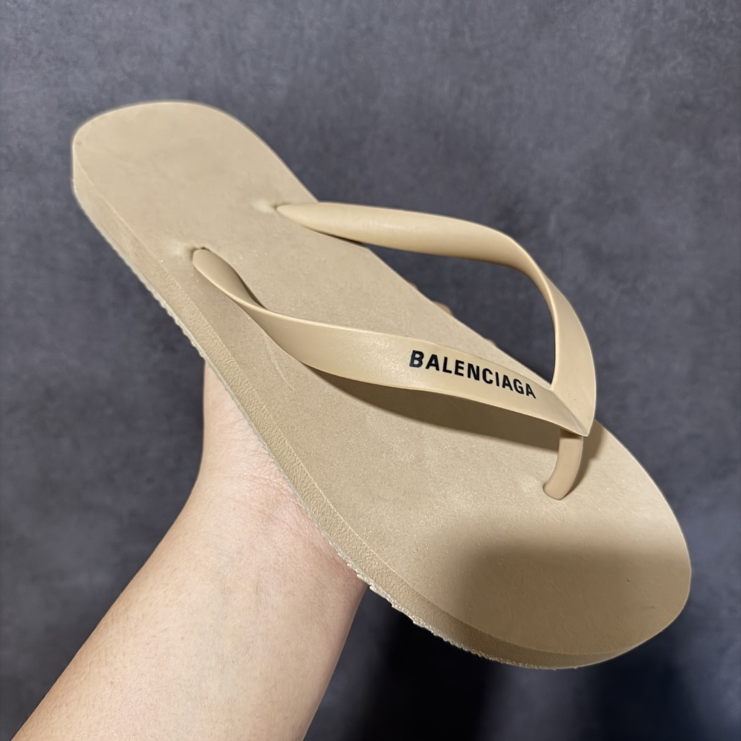 图片[3]-特价【公司级特价】Balenciaga巴黎世家 TRACK SNEAKER 圆头夹趾人字拖鞋 广东原产 采用PU高密度防滑橡胶鞋底及3D立体TPU材质 配置正确 包装灰色礼盒 货号：812925 WITAB 9710 尺码：40-45-选品中心