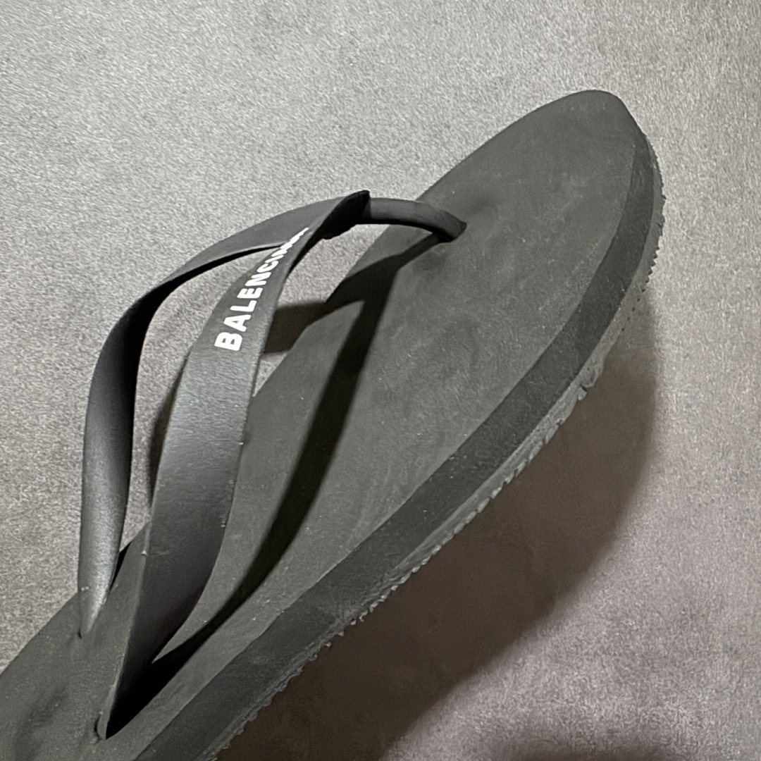 图片[8]-特价【公司级特价】Balenciaga巴黎世家 TRACK SNEAKER 圆头夹趾人字拖鞋 广东原产 采用PU高密度防滑橡胶鞋底及3D立体TPU材质 配置正确 包装灰色礼盒 货号：812925 W1TAA 1090 尺码：40-45-选品中心