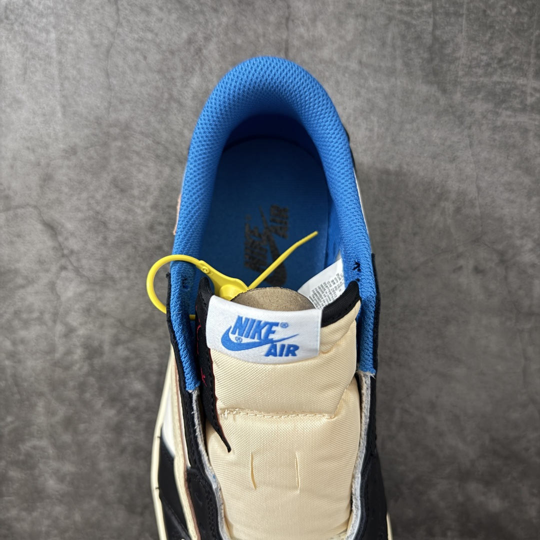 图片[8]-【GX2.0海外版】Travis Scott x Air Jordan AJ1 Low OG SP TS联名闪电倒钩低帮 DM7866-140 知名大厂出品 纯原第一梯队版本 产品品控稳定性领先行业 各方面均可对飙市面通货版 SZ原厂全套原楦原纸板冲刀磨具开发 原厂皮料加持 原厂港宝加持定型后跟R度完美 同源原厂电绣 鬼脸飞翼针数密度立体效果一致 百分百一致原鞋 原厂拉帮工艺 针距密度一致 后跟弧度收口自然不对折 极致一眼正品既视感 进口玻璃冲刀皮料裁剪零毛边 全鞋电脑针车工艺 品控清洁度最高QC检验标准 免检产品 原厂订购鞋盒、鞋标、防尘纸、鞋撑、鞋带 追求极致的原厂味道 尺码：36-48.5-选品中心