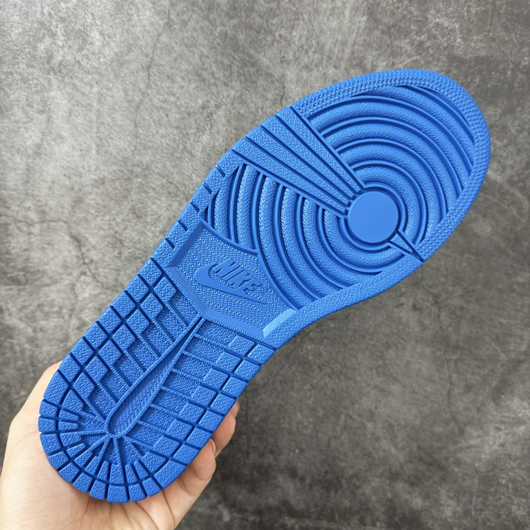 图片[9]-【GX2.0海外版】Travis Scott x Air Jordan AJ1 Low OG SP TS联名闪电倒钩低帮 DM7866-140 知名大厂出品 纯原第一梯队版本 产品品控稳定性领先行业 各方面均可对飙市面通货版 SZ原厂全套原楦原纸板冲刀磨具开发 原厂皮料加持 原厂港宝加持定型后跟R度完美 同源原厂电绣 鬼脸飞翼针数密度立体效果一致 百分百一致原鞋 原厂拉帮工艺 针距密度一致 后跟弧度收口自然不对折 极致一眼正品既视感 进口玻璃冲刀皮料裁剪零毛边 全鞋电脑针车工艺 品控清洁度最高QC检验标准 免检产品 原厂订购鞋盒、鞋标、防尘纸、鞋撑、鞋带 追求极致的原厂味道 尺码：36-48.5-选品中心