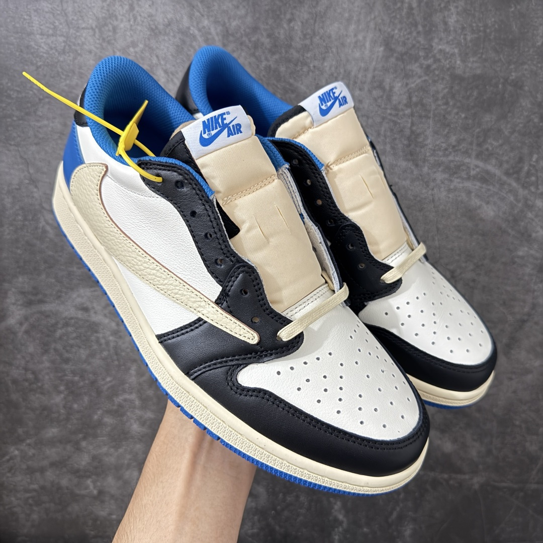 【GX2.0海外版】Travis Scott x Air Jordan AJ1 Low OG SP TS联名闪电倒钩低帮 DM7866-140 知名大厂出品 纯原第一梯队版本 产品品控稳定性领先行业 各方面均可对飙市面通货版 SZ原厂全套原楦原纸板冲刀磨具开发 原厂皮料加持 原厂港宝加持定型后跟R度完美 同源原厂电绣 鬼脸飞翼针数密度立体效果一致 百分百一致原鞋 原厂拉帮工艺 针距密度一致 后跟弧度收口自然不对折 极致一眼正品既视感 进口玻璃冲刀皮料裁剪零毛边 全鞋电脑针车工艺 品控清洁度最高QC检验标准 免检产品 原厂订购鞋盒、鞋标、防尘纸、鞋撑、鞋带 追求极致的原厂味道 尺码：36-48.5-选品中心