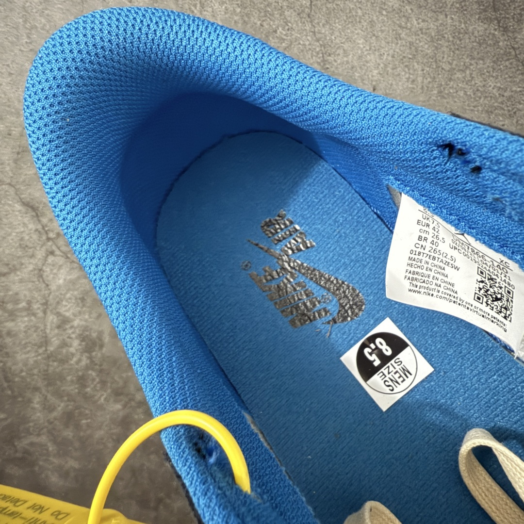 图片[8]-【GX2.0海外版】Travis Scott x Air Jordan AJ1 Low OG SP TS联名闪电倒钩低帮 DM7866-140 知名大厂出品 纯原第一梯队版本 产品品控稳定性领先行业 各方面均可对飙市面通货版 SZ原厂全套原楦原纸板冲刀磨具开发 原厂皮料加持 原厂港宝加持定型后跟R度完美 同源原厂电绣 鬼脸飞翼针数密度立体效果一致 百分百一致原鞋 原厂拉帮工艺 针距密度一致 后跟弧度收口自然不对折 极致一眼正品既视感 进口玻璃冲刀皮料裁剪零毛边 全鞋电脑针车工艺 品控清洁度最高QC检验标准 免检产品 原厂订购鞋盒、鞋标、防尘纸、鞋撑、鞋带 追求极致的原厂味道 尺码：36-48.5-选品中心