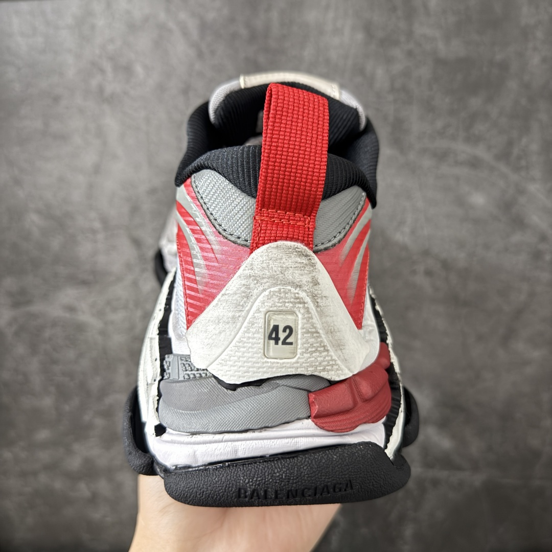 图片[4]-【i8纯原】Balenciaga巴黎世家24代 Triple S .2 白红 低帮 老爹鞋 市场老牌巴黎世家大厂出品 品质价格无需多言 原鞋原材料打造 一比一细节还原 此款相对之前款式轻质很多 超厚鞋底增高4-5cm 高街风格 货号：865849WTR2G1800 尺码：36-46-选品中心