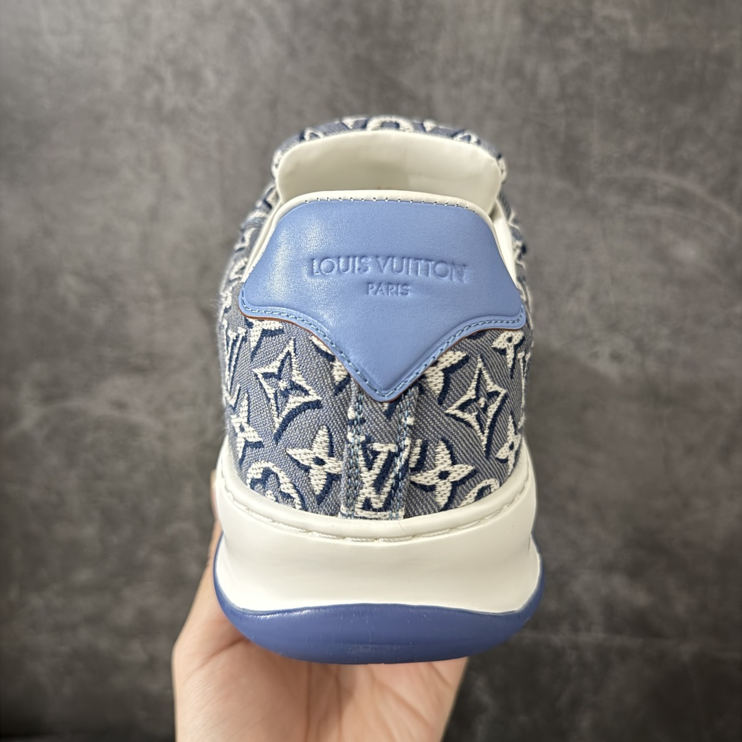 图片[4]-【HS顶级礼盒版】LV 路易威登LOUIS VUITTON Tilted Low Sneakers 倾斜系列低帮复古休闲运动文化百搭板鞋 2026早春款板鞋 饼干鞋 礼盒包装 私模开发大底 正确细节 原鞋原材料1：1打造 完美版型做工 欢迎对比市场任何品质的货品 广东原产 专业LV大厂出品 正确底 大底开发近半年 原楦型开发纸版 全鞋原材料打造 细节 针车 烫金 中底无可挑剔 包装说明书防尘布袋物件(附送官方快递加固牛皮纸外盒!!)# 尺码：39 40 41 42 43 44 45 46-选品中心
