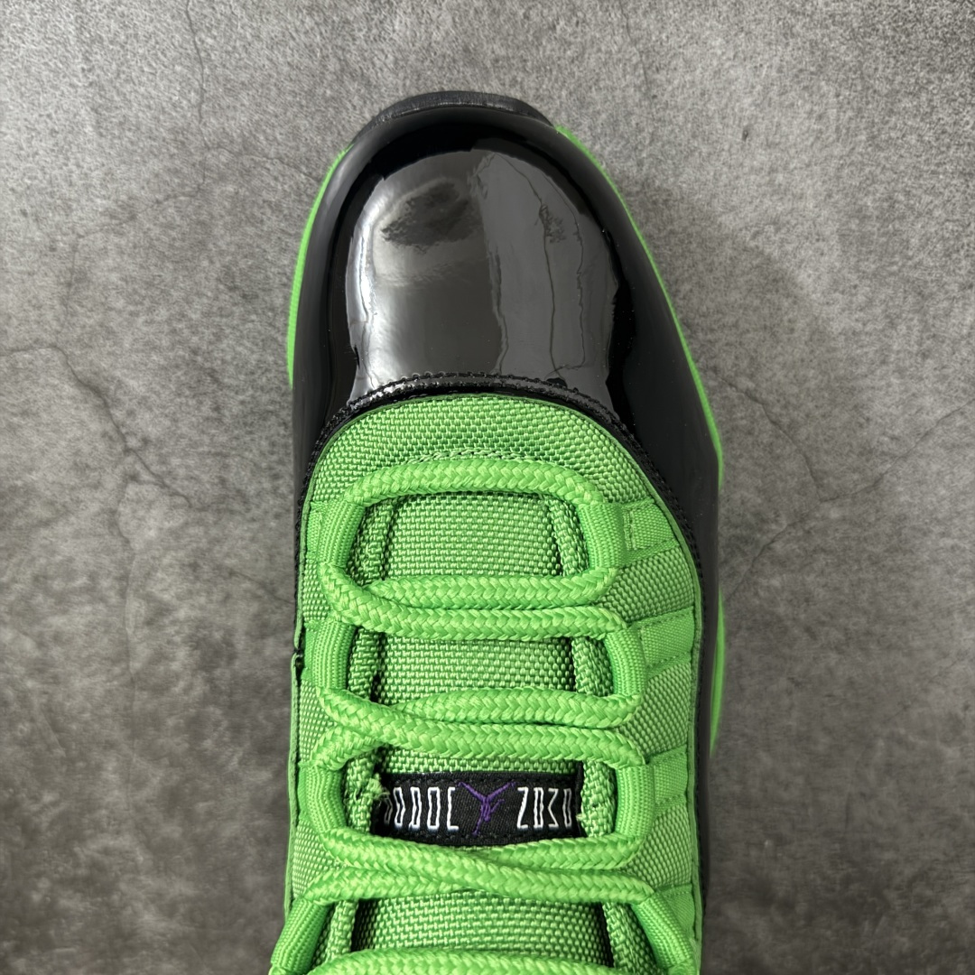 图片[5]-【外贸版】Air Jordan 11 Retro 黑绿 货号：CT8012-310   原楦原档案数据开模打造 原厂中底拉帮钢印 原厂漆皮 防冻不开裂 头层皮料 原装鞋撑 水晶大底正确色度色泽 原楦原数据刺绣 原厂车缝走线及对位 毫厘不差 飞人logo采用原数据电脑刺绣 原装正品碳纤维真实碳板 增强抗扭 原内标 原盒标 正确官方原盒 原厂防氧化水晶外底 原厂配套厂全掌solo气垫 尺码：40 40.5 41 42 42.5 43 44 44.5 45 46 47.5 48.5-选品中心
