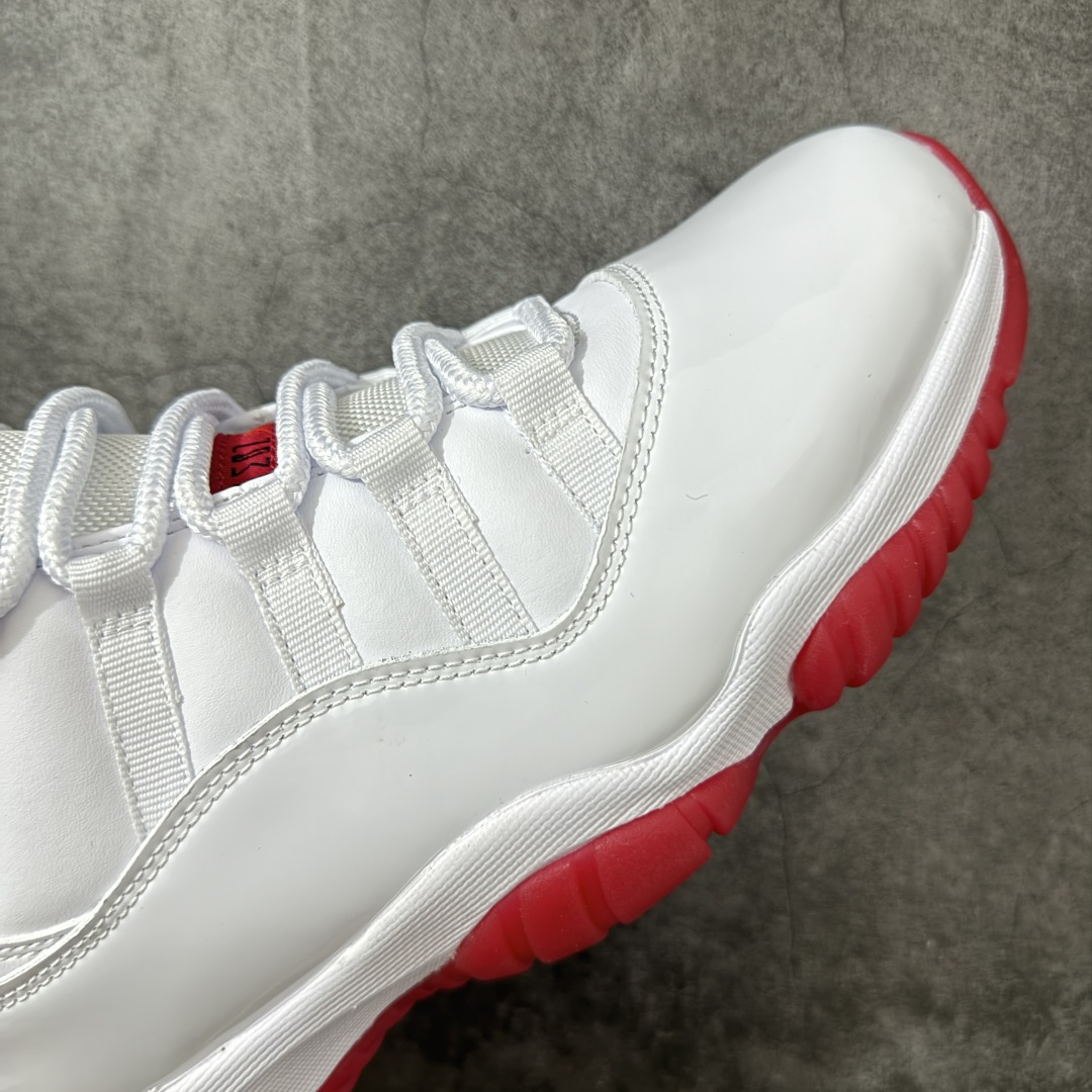 图片[6]-【外贸版】Air Jordan 11 Retro 白红 货号：CT8012-160   原楦原档案数据开模打造 原厂中底拉帮钢印 原厂漆皮 防冻不开裂 头层皮料 原装鞋撑 水晶大底正确色度色泽 原楦原数据刺绣 原厂车缝走线及对位 毫厘不差 飞人logo采用原数据电脑刺绣 原装正品碳纤维真实碳板 增强抗扭 原内标 原盒标 正确官方原盒 原厂防氧化水晶外底 原厂配套厂全掌solo气垫 尺码：40 40.5 41 42 42.5 43 44 44.5 45 46 47.5 48.5-选品中心