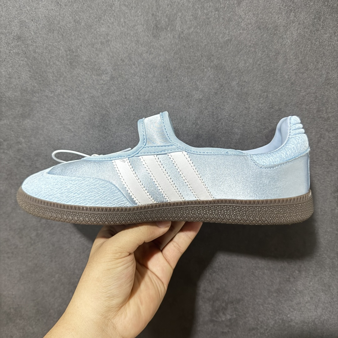 图片[2]-【公司级】Adidas三叶草SAMBA Jane W 玛丽珍鞋 该鞋款鞋面采用多种材料拼接(缝/车线) Superstar系列又备受众多滑板爱好者的青睐 这款Superstar经典鞋 沿用50年来的贝壳鞋头样式 继往开来 采用皮革鞋面和浑厚全包大底设计 烫金徽标伴你在滑板上留下“流星”般绚丽的轨迹 货号： LB8628 尺码： 35.5 36 36.5 37.5 38 38.5 39 40 40.5 41 42-选品中心