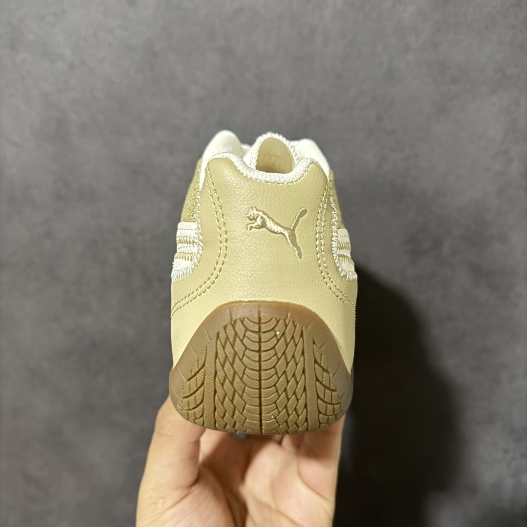 图片[4]-【公司级】Puma Speedcet OG 彪马低帮复古运动休闲赛车跑鞋 以趣味十足又前卫复古的设计引领潮流，将赛道精神融入街头时尚，开启前卫竞速之旅。融入经典配色，主打前卫复古风。鞋款的鞋侧以复古的流线造型，缀以经典Logo，巧妙吸睛；麂皮+网眼融合舒适鞋面，赋予了独特的个性美学，演绎赛车的无尽能量。 货号：408858-02 尺码：35.5-45-选品中心