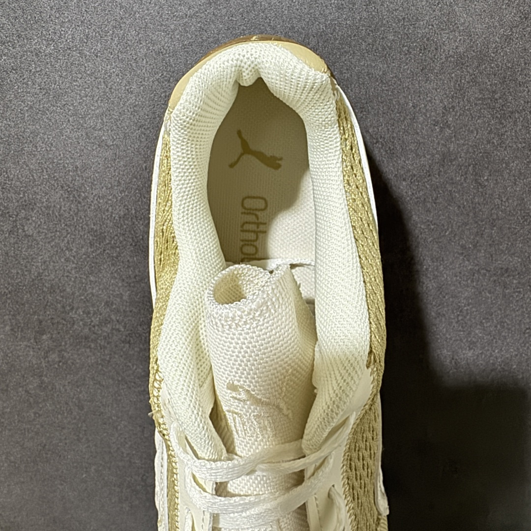 图片[6]-【公司级】Puma Speedcet OG 彪马低帮复古运动休闲赛车跑鞋 以趣味十足又前卫复古的设计引领潮流，将赛道精神融入街头时尚，开启前卫竞速之旅。融入经典配色，主打前卫复古风。鞋款的鞋侧以复古的流线造型，缀以经典Logo，巧妙吸睛；麂皮+网眼融合舒适鞋面，赋予了独特的个性美学，演绎赛车的无尽能量。 货号：408858-02 尺码：35.5-45-选品中心