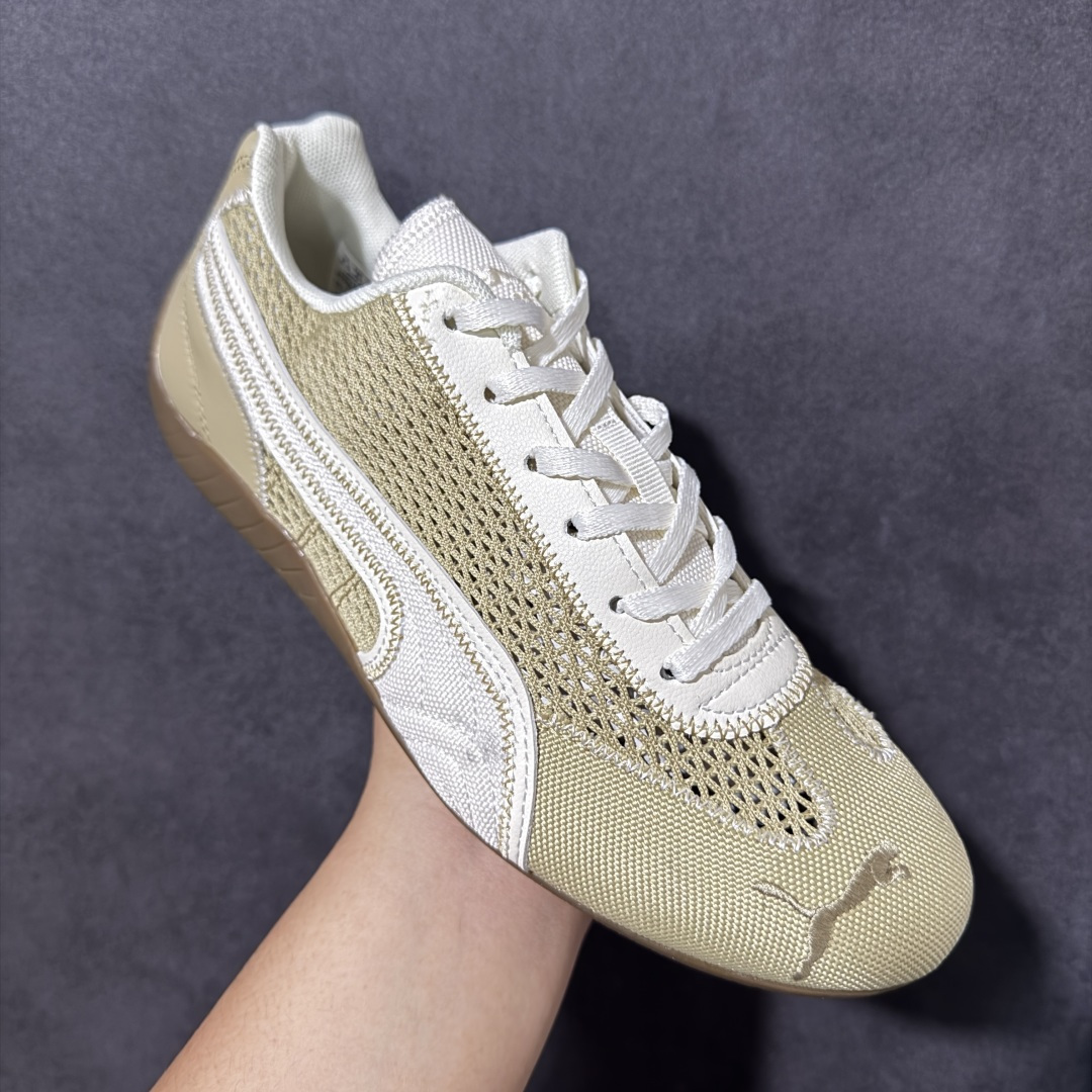 图片[3]-【公司级】Puma Speedcet OG 彪马低帮复古运动休闲赛车跑鞋 以趣味十足又前卫复古的设计引领潮流，将赛道精神融入街头时尚，开启前卫竞速之旅。融入经典配色，主打前卫复古风。鞋款的鞋侧以复古的流线造型，缀以经典Logo，巧妙吸睛；麂皮+网眼融合舒适鞋面，赋予了独特的个性美学，演绎赛车的无尽能量。 货号：408858-02 尺码：35.5-45-选品中心