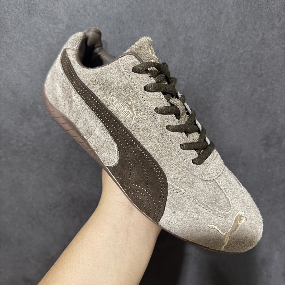 图片[3]-【公司级】Puma Speedcet OG 彪马低帮复古运动休闲赛车跑鞋 以趣味十足又前卫复古的设计引领潮流，将赛道精神融入街头时尚，开启前卫竞速之旅。融入经典配色，主打前卫复古风。鞋款的鞋侧以复古的流线造型，缀以经典Logo，巧妙吸睛；麂皮+网眼融合舒适鞋面，赋予了独特的个性美学，演绎赛车的无尽能量。 货号：406828-01 尺码：35.5-45-选品中心