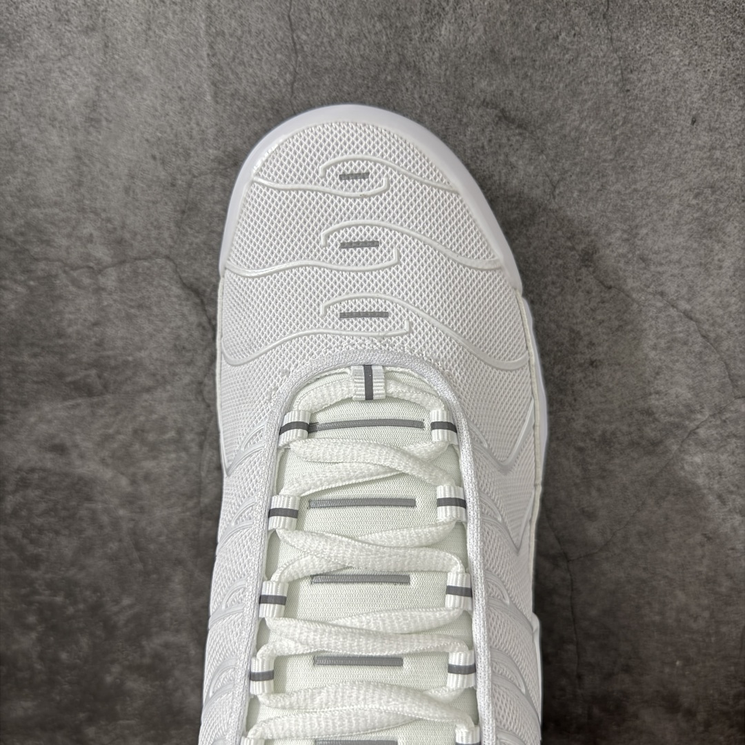 Nike Air Max Plus TN气垫系列跑鞋 DM2362-100全新一比一高端版本真正的市场T
