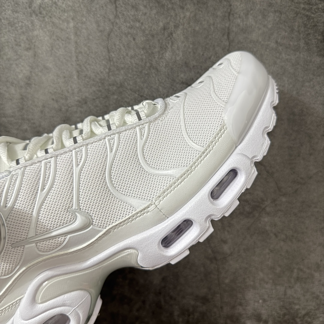 Nike Air Max Plus TN气垫系列跑鞋 DM2362-100全新一比一高端版本真正的市场T