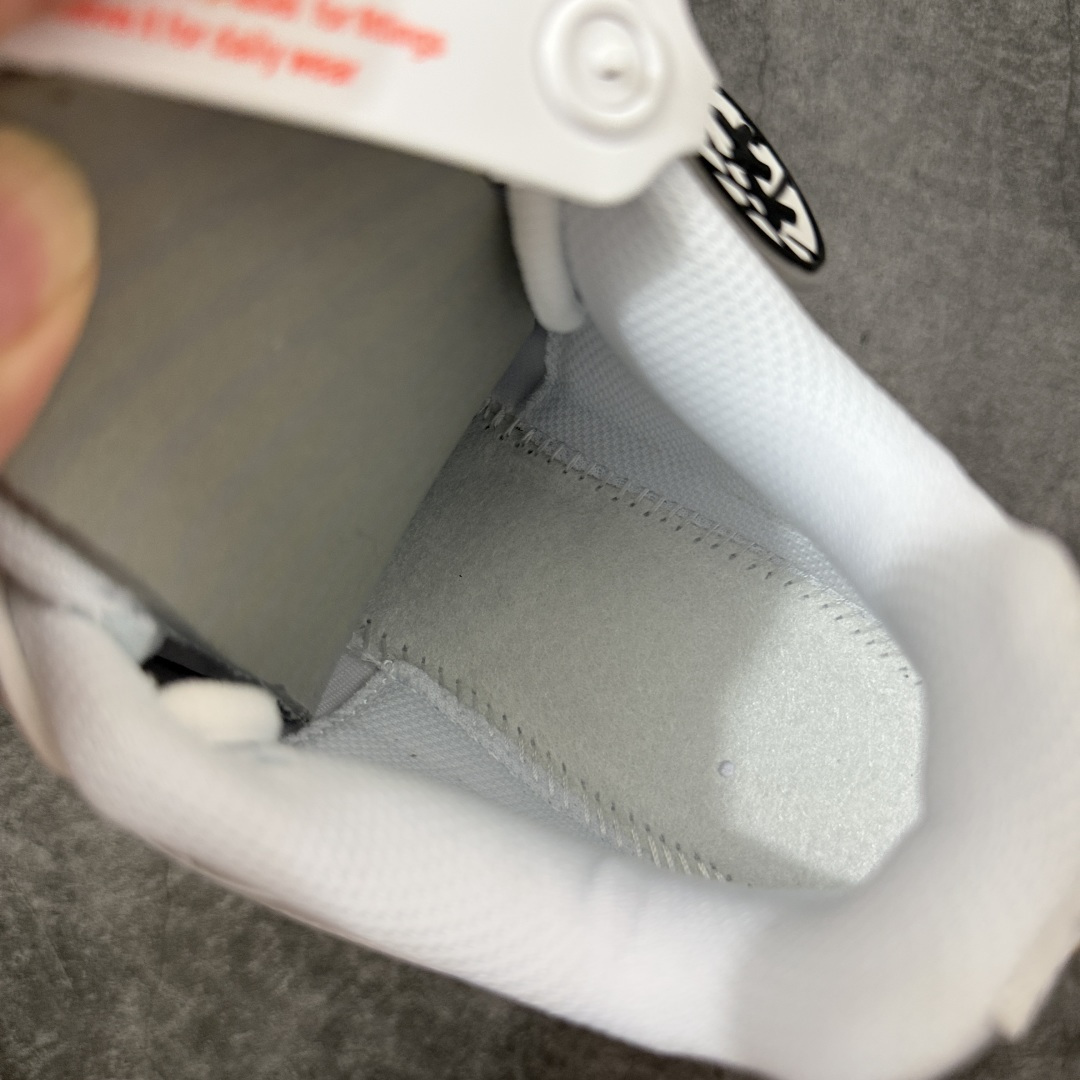 图片[7]-【TK纯原版】Nike Air Max Plus TN气垫系列跑鞋 DM2362-100 全新一比一高端版本 真正的市场T1品质 更多配色陆续出货 真正的用心研发 一点一点抠出来的 品质 品控细节 随便闭眼对比市场任何版本 全套原纸板楦头开发 完美呈现版型 工艺流程均与原鞋保持一致 Turned Air 中底缓震技术 鞋面弧度与大底弧度一致 鞋头正确TPU材质 鞋面高频TPU材质1.0厚度 原鞋一致层次感 超越公司货的品控标准 多道QC质检 货号： 尺码：36 36.5 37.5 38 38.5 39 40 40.5 41 42 42.5 43 44 44.5 45 46-选品中心