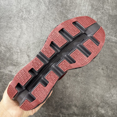 KITH x ON 昂跑联名 Cloudswift K-Tech 1 系列 3MG 低帮休闲跑步鞋大厂出 KITH x ON 昂跑联名 Cloudswift K-Tech 1 系列 3MG 低帮休闲跑步鞋大厂出