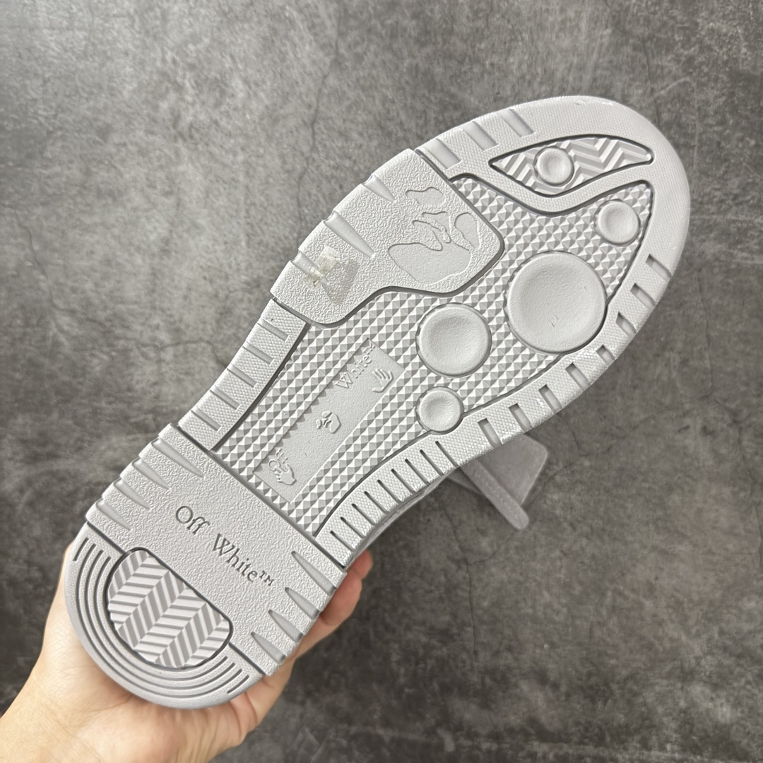 OFF-WHITE Out Of Office OW低帮时尚板鞋 灰麂皮杨幂同款 由经典配色打造 箭头符