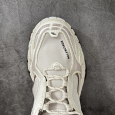 Balenciaga巴黎世家24代 Triple S .2 白红 低帮 老爹鞋市场老牌巴黎世家大厂出品品 Balenciaga巴黎世家24代 Triple S .2 白红 低帮 老爹鞋市场老牌巴黎世家大厂出品品
