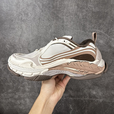 Balenciaga巴黎世家24代 Triple S .2 白红 低帮 老爹鞋市场老牌巴黎世家大厂出品品 Balenciaga巴黎世家24代 Triple S .2 白红 低帮 老爹鞋市场老牌巴黎世家大厂出品品