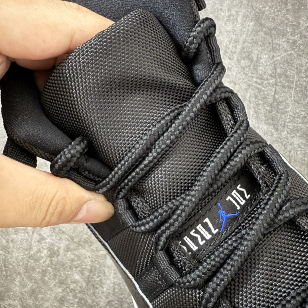 Air Jordan 11 “Space Jam”Black/Varsity Royal-White A
