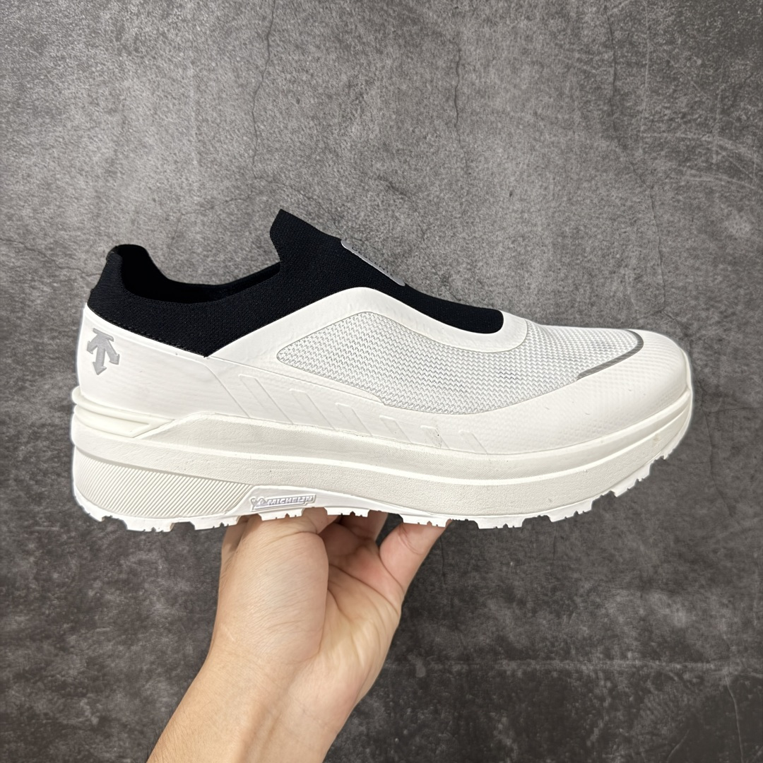 迪桑特 Descente Primer SLIP-ON时尚简约一脚蹬 户外运动鞋整双鞋子透气都很出色了，