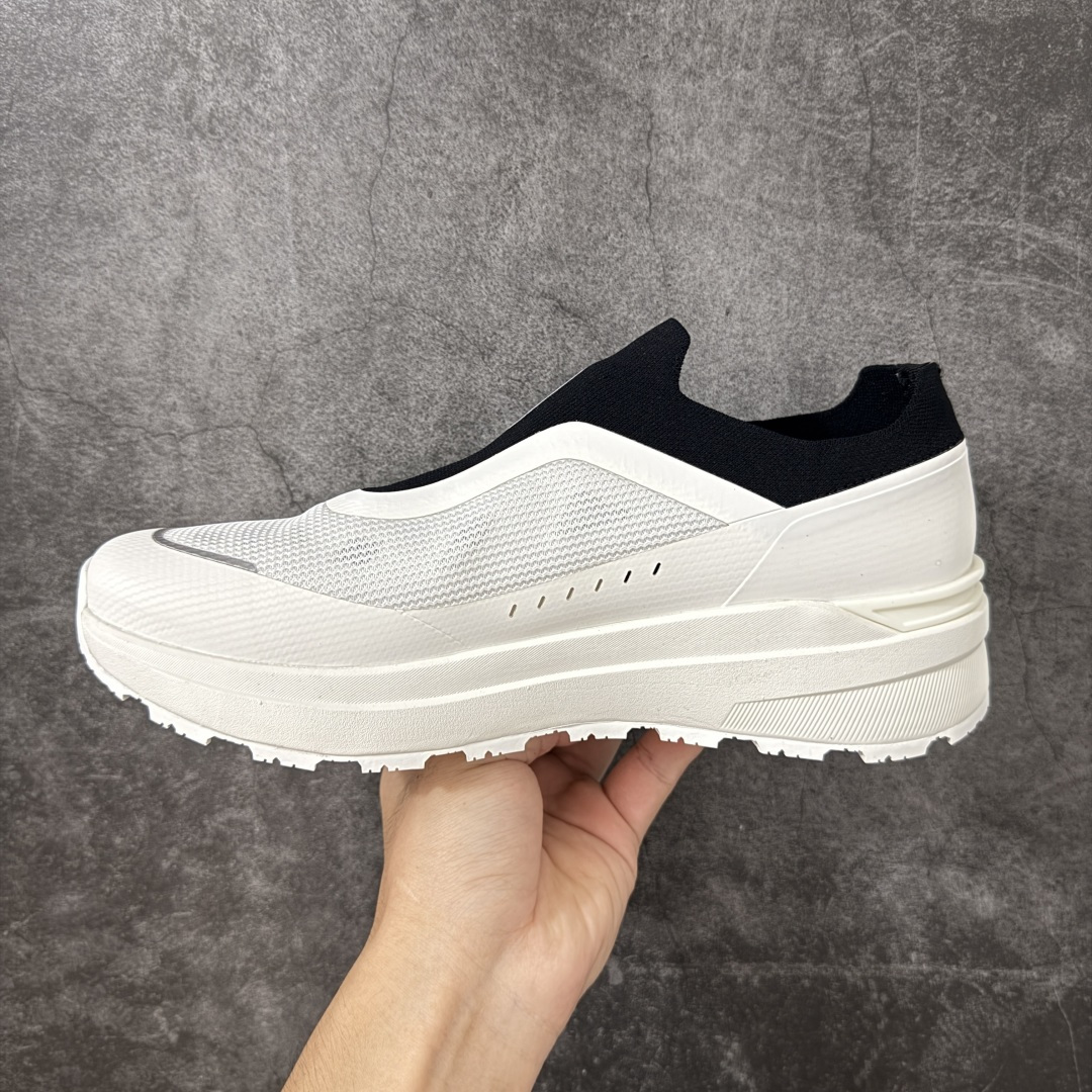 迪桑特 Descente Primer SLIP-ON时尚简约一脚蹬 户外运动鞋整双鞋子透气都很出色了，